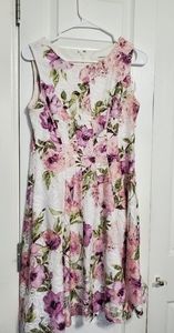 Studio one floral size 6 dress